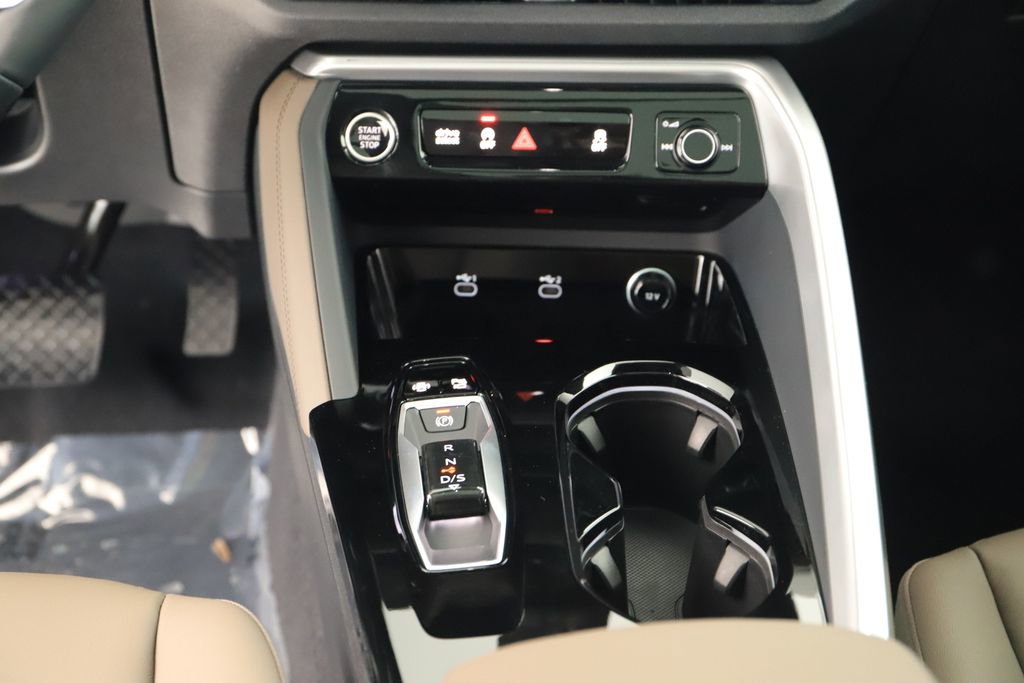 New 2025 Audi Q5 Premium image 18