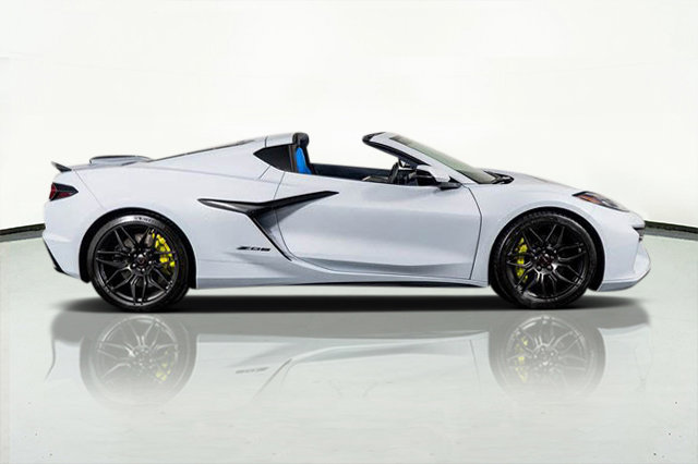Used 2023 Chevrolet Corvette Z06 image 6