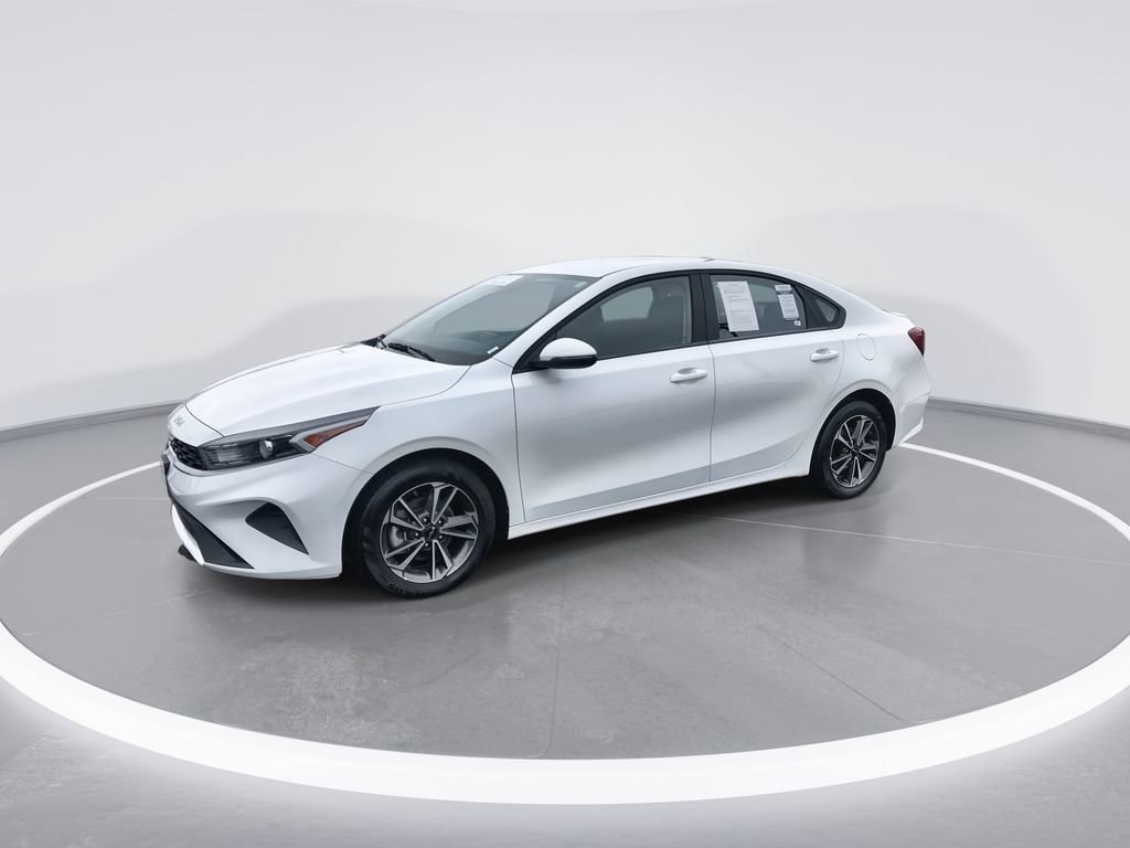 Certified 2024 Kia Forte LXS w/ LXS Technology Package image 4