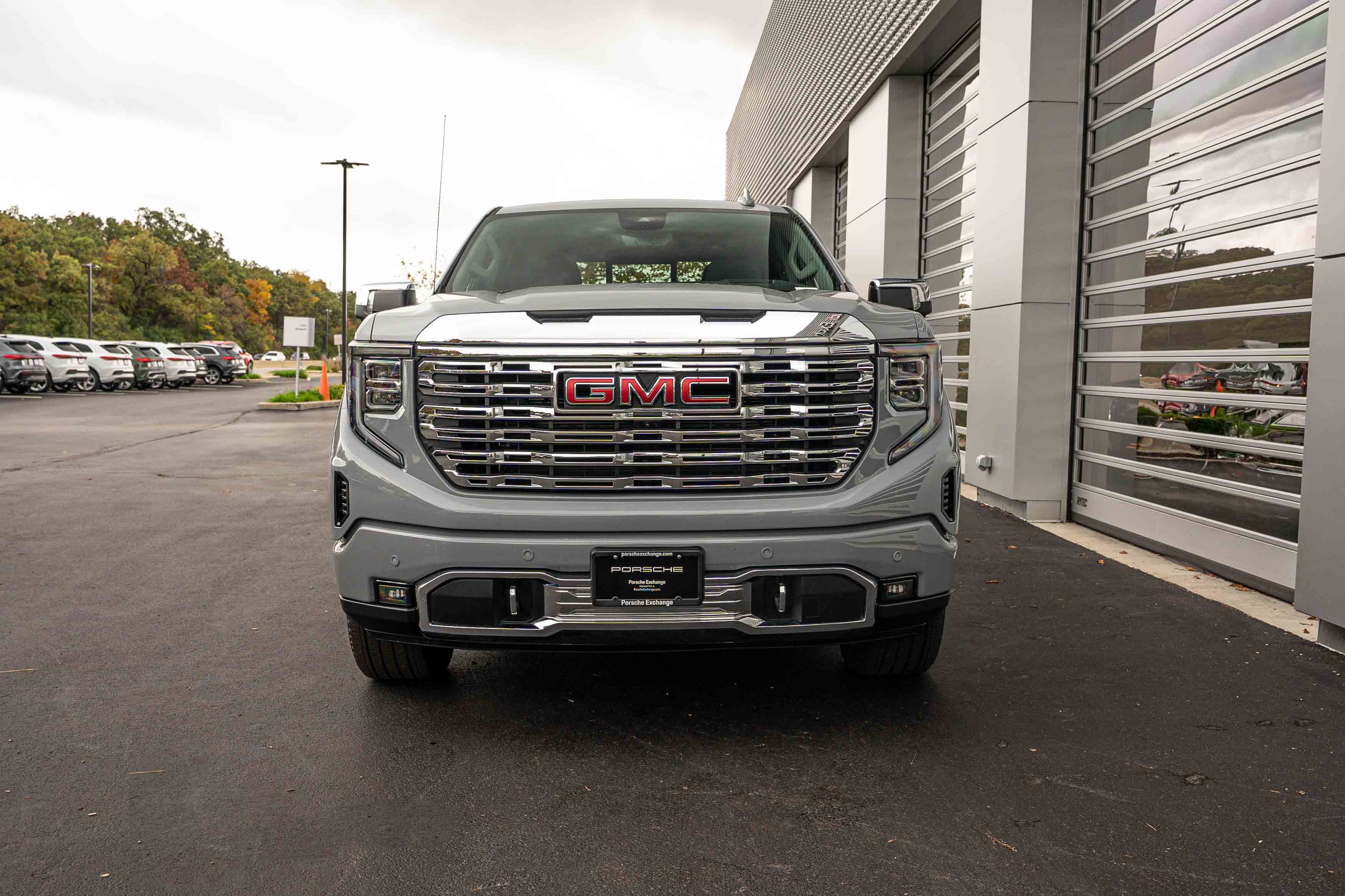 Used 2025 GMC Sierra 1500 Denali w/ Denali Reserve Package AWD/4WD image 24