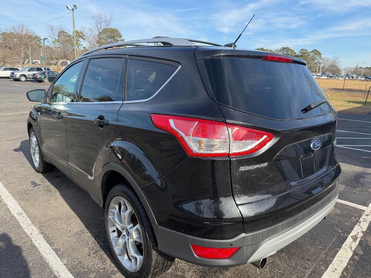 Used 2013 Ford Escape Titanium w/ Parking Technology Pkg FWD image 5