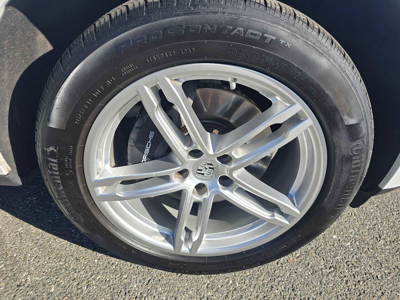 Used 2022 Porsche Macan image 9