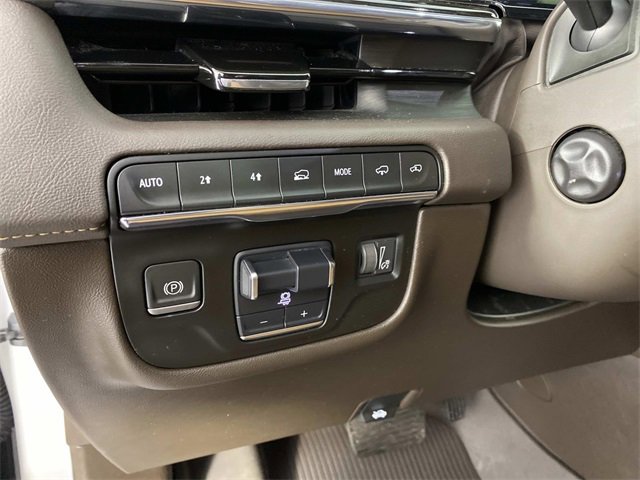 Used 2021 Cadillac Escalade Sport w/ Driver Assist Tech Package image 18