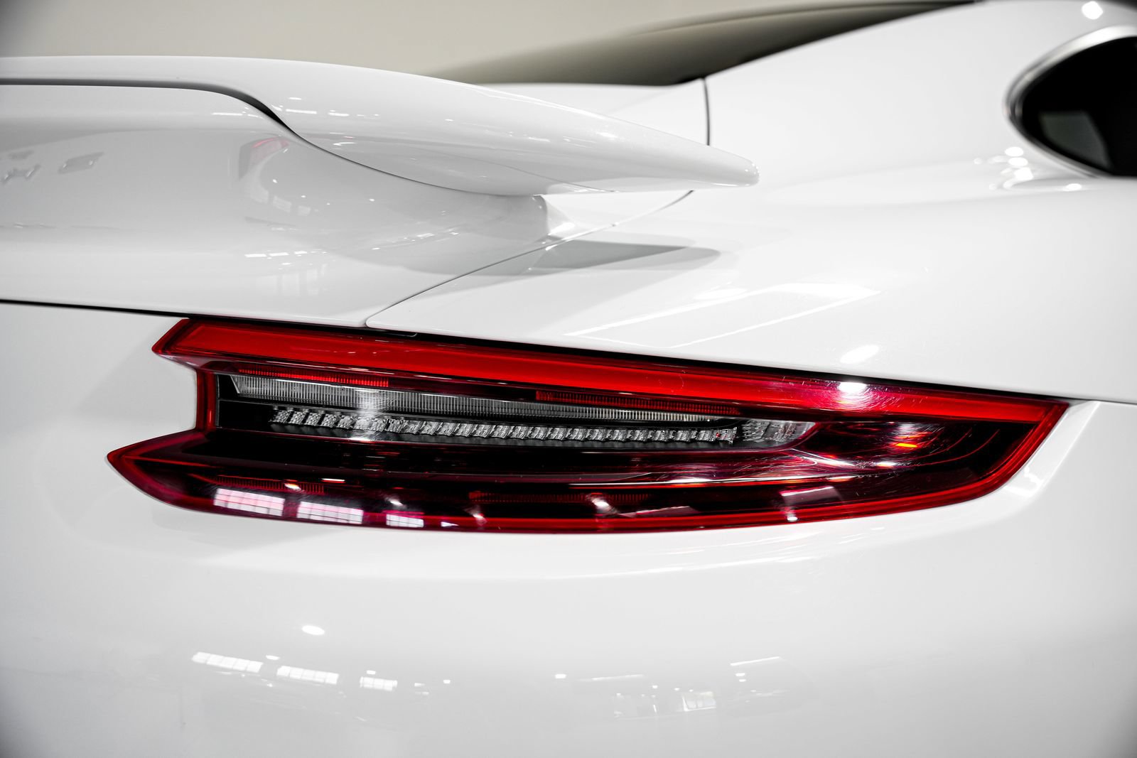 Used 2018 Porsche 911 Turbo S AWD/4WD image 40
