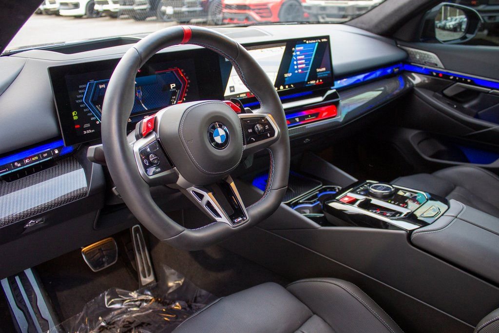 Used 2025 BMW M5 w/ Carbon Package image 11