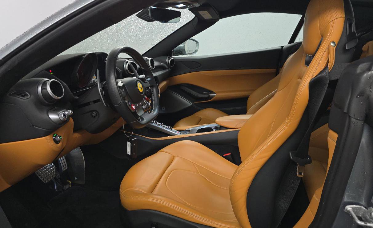 Used 2019 Ferrari Portofino image 5