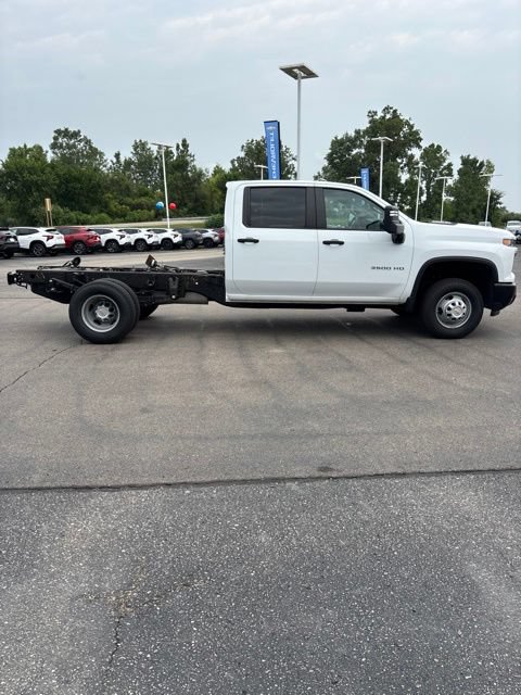 Used 2024 Chevrolet Silverado 3500 W/T w/ WT Convenience Package AWD/4WD image 6