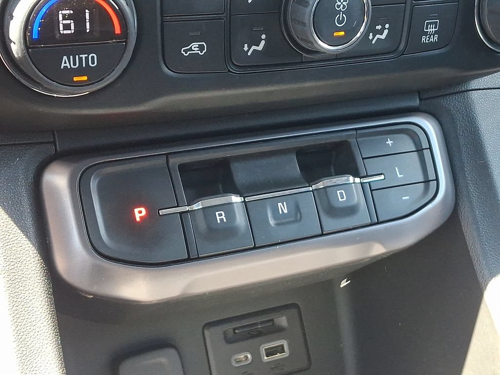 Certified 2022 GMC Acadia AT4 w/ Trailering Package AWD/4WD image 15