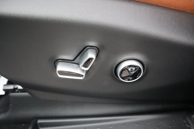 New 2026 Chrysler Pacifica Pinnacle image 7