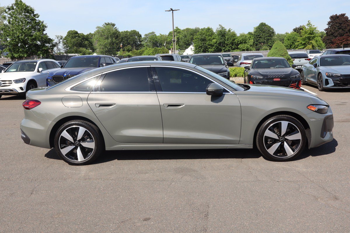 Used 2025 Audi A5 2.0T Prestige w/ 19" Wheel Package AWD/4WD image 4