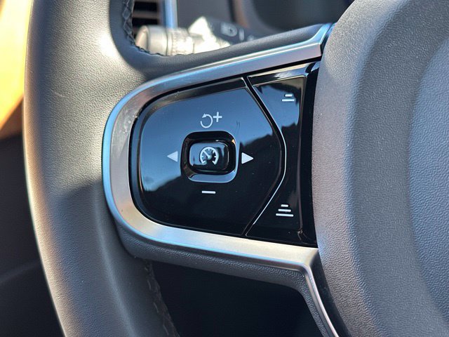 Certified 2024 Volvo XC90 B6 Plus w/ Protection Package Premier AWD/4WD image 27