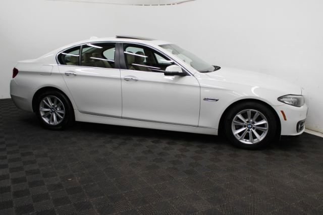 Used 2016 BMW 528i xDrive Sedan AWD/4WD image 3