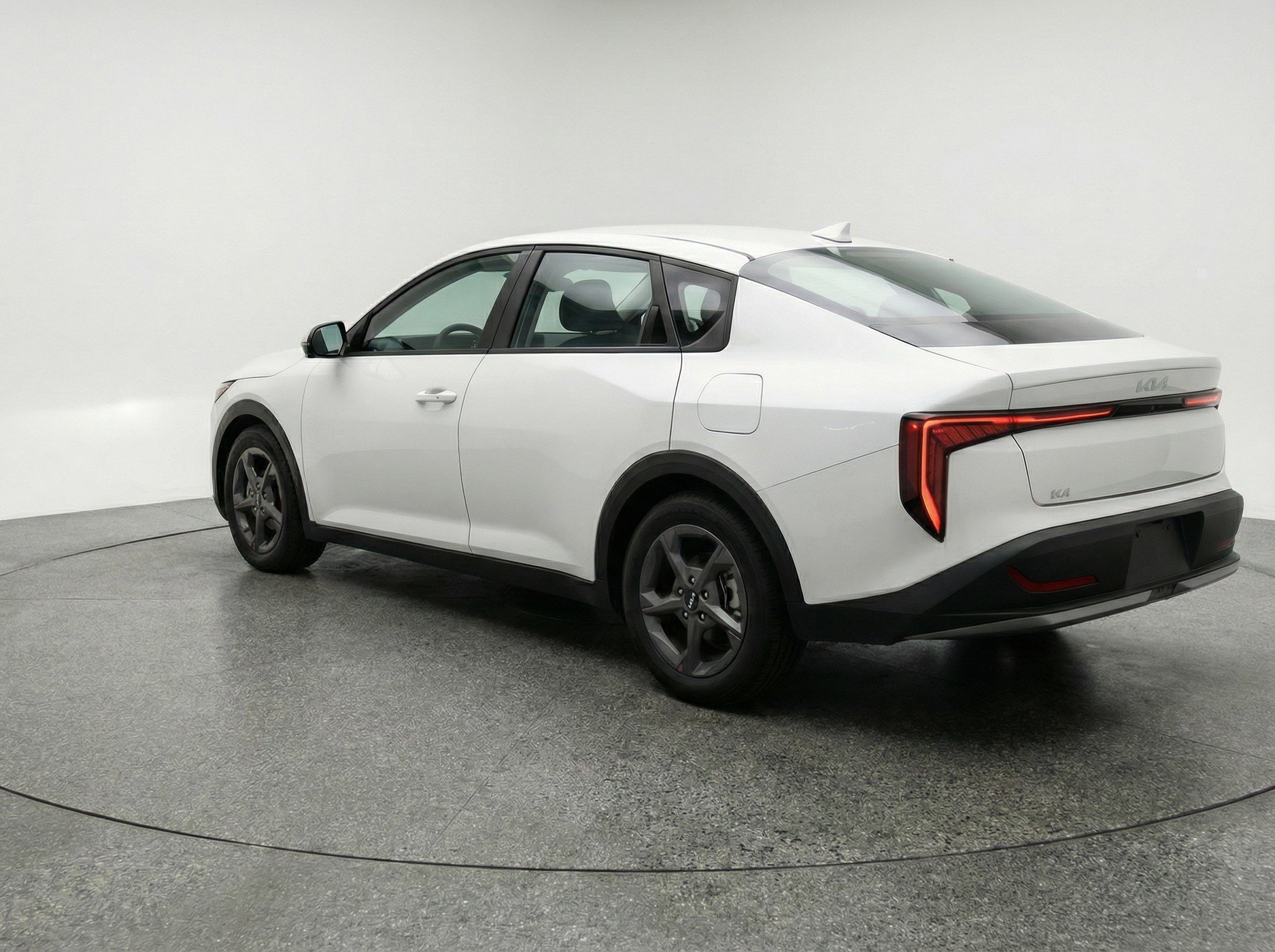 Used 2025 Kia K4 FWD image 6