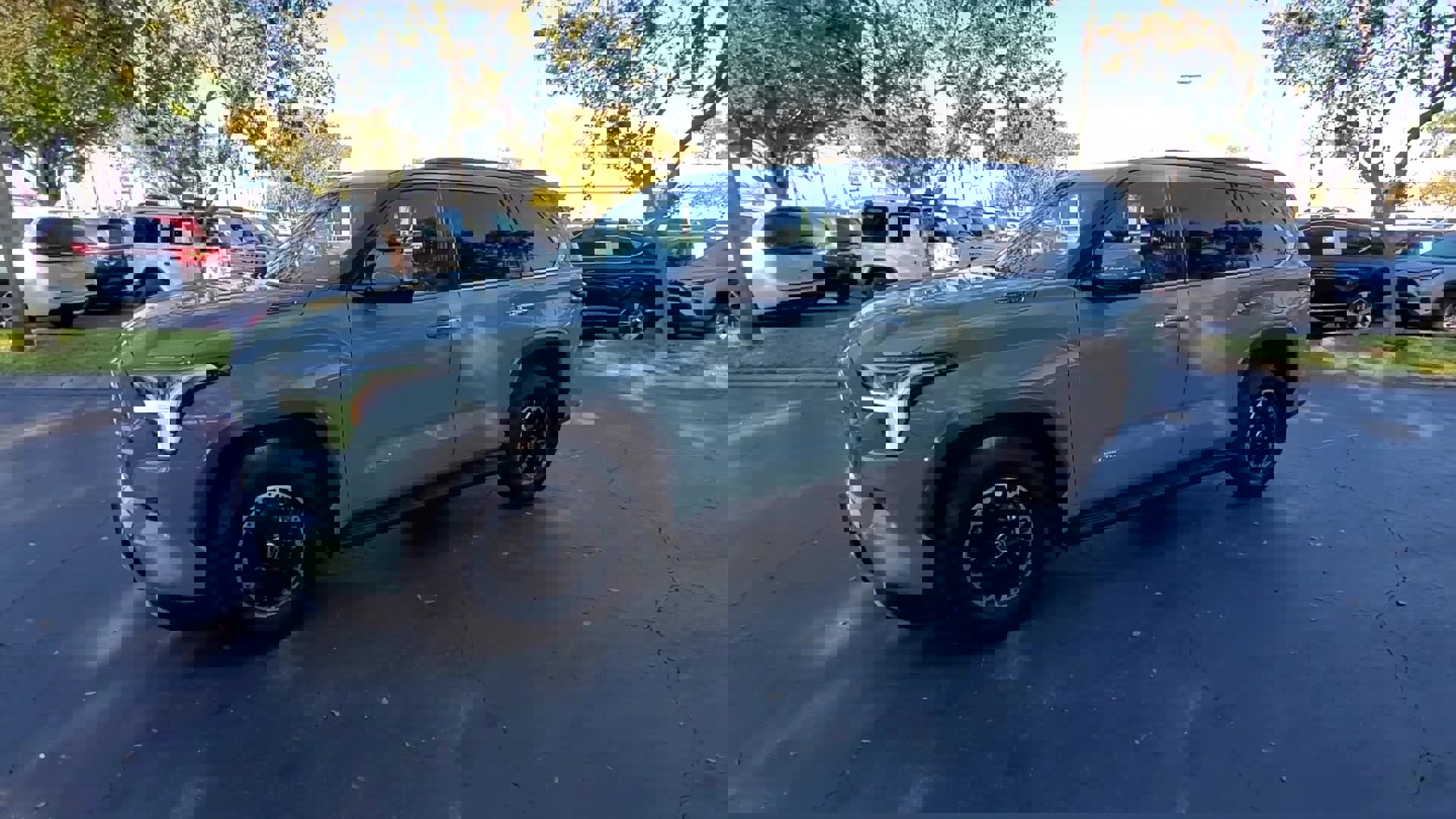 Used 2023 Toyota Sequoia Limited image 40