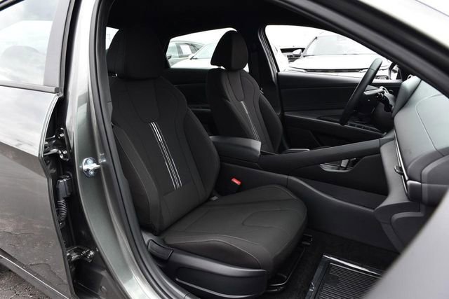 Used 2026 Hyundai Elantra Sport FWD image 20