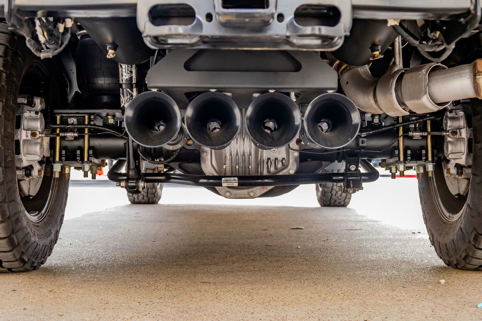 Used 2023 Ford F350 Limited w/ FX4 Off-Road Package image 15