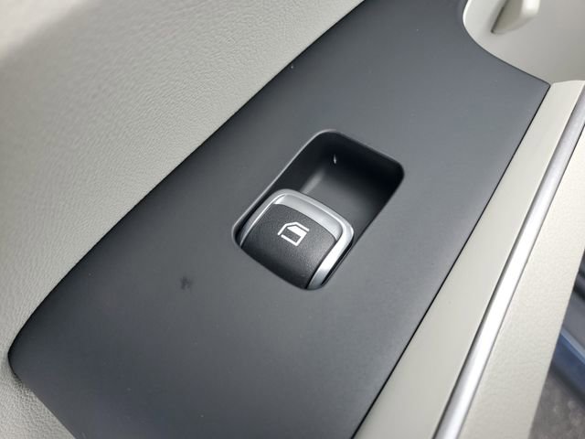 New 2026 Kia Sorento S FWD image 14