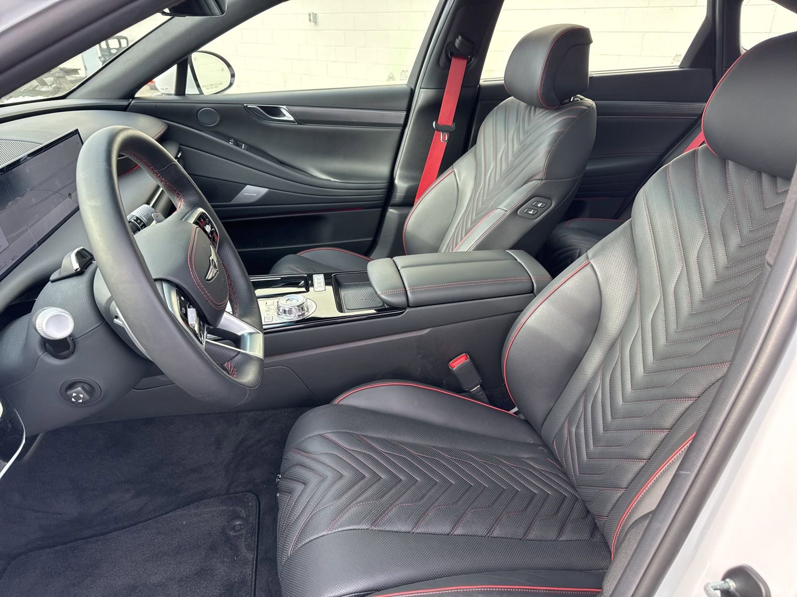 Used 2025 Genesis G80 3.5T Sport image 23