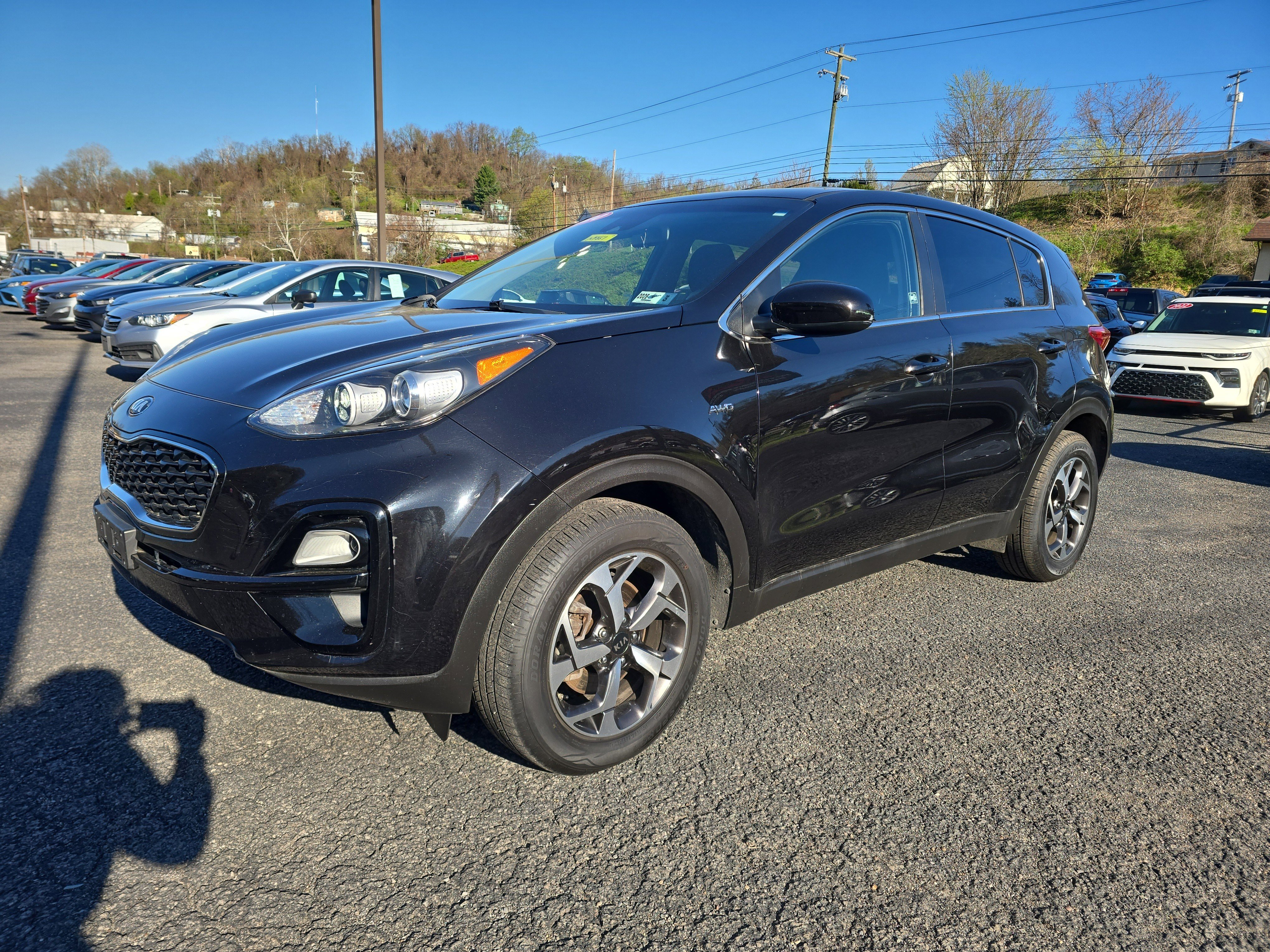 Used 2020 Kia Sportage LX image 9