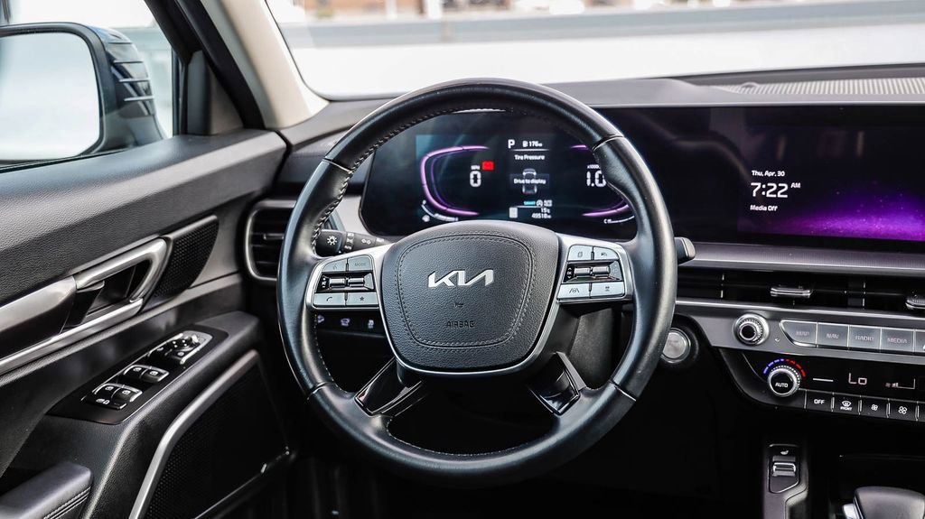 Used 2025 Kia Telluride S AWD/4WD image 18