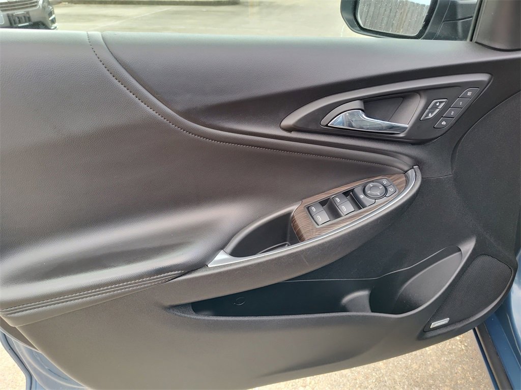 Used 2024 Chevrolet Malibu LT image 20