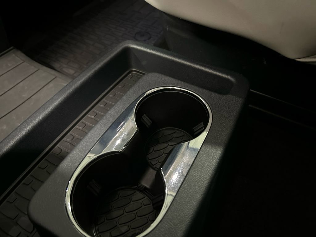 Used 2026 Lincoln Aviator AWD image 26