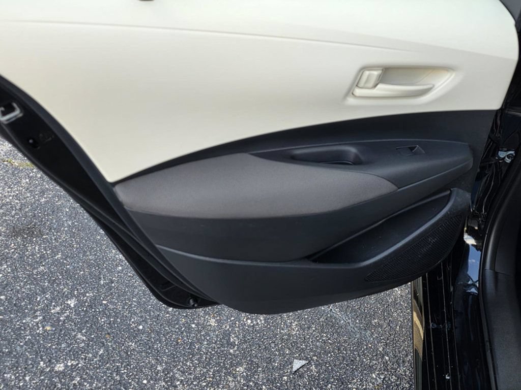 Used 2024 Toyota Corolla LE FWD image 27