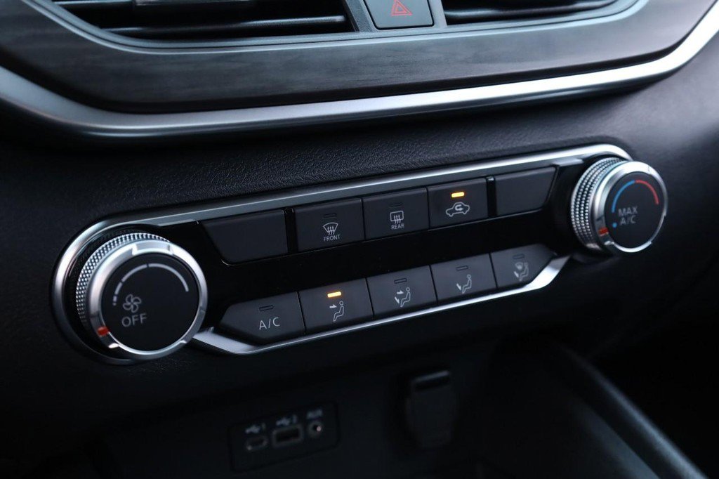 New 2025 Nissan Altima 2.5 SV image 34