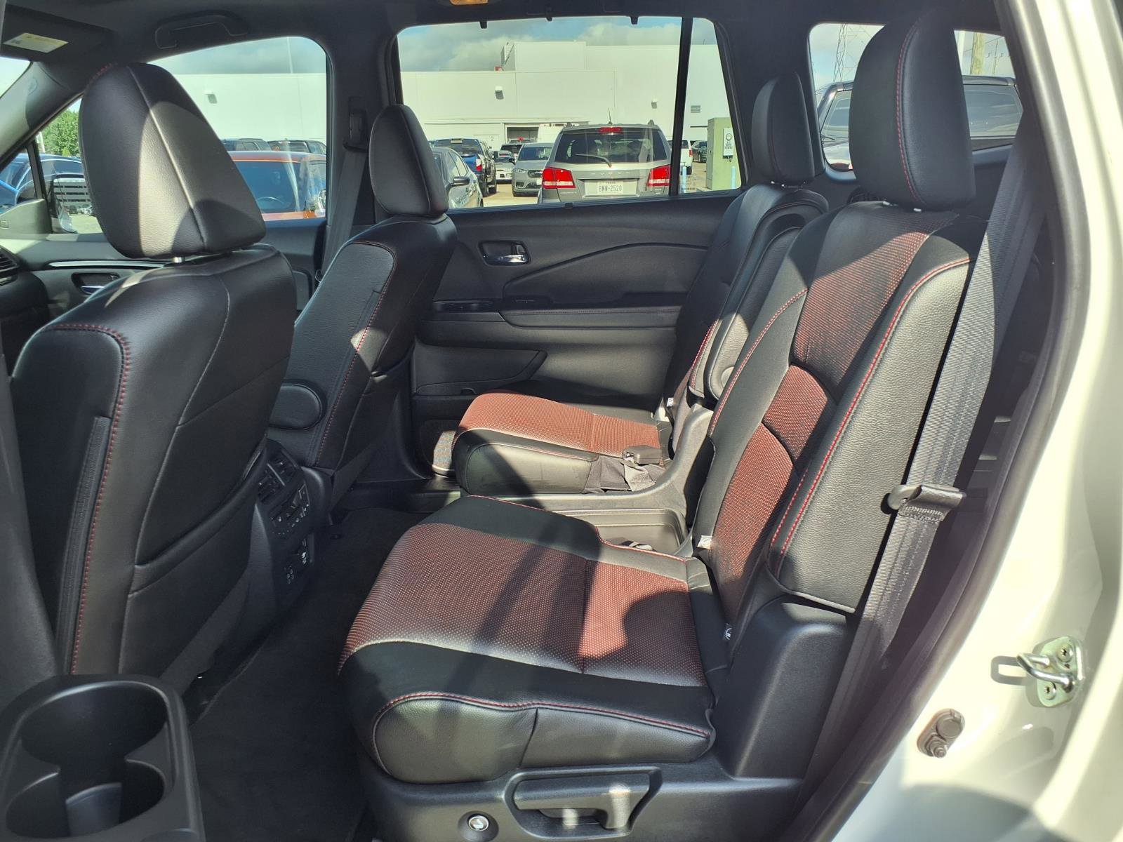 Used 2022 Honda Pilot Black Edition image 19