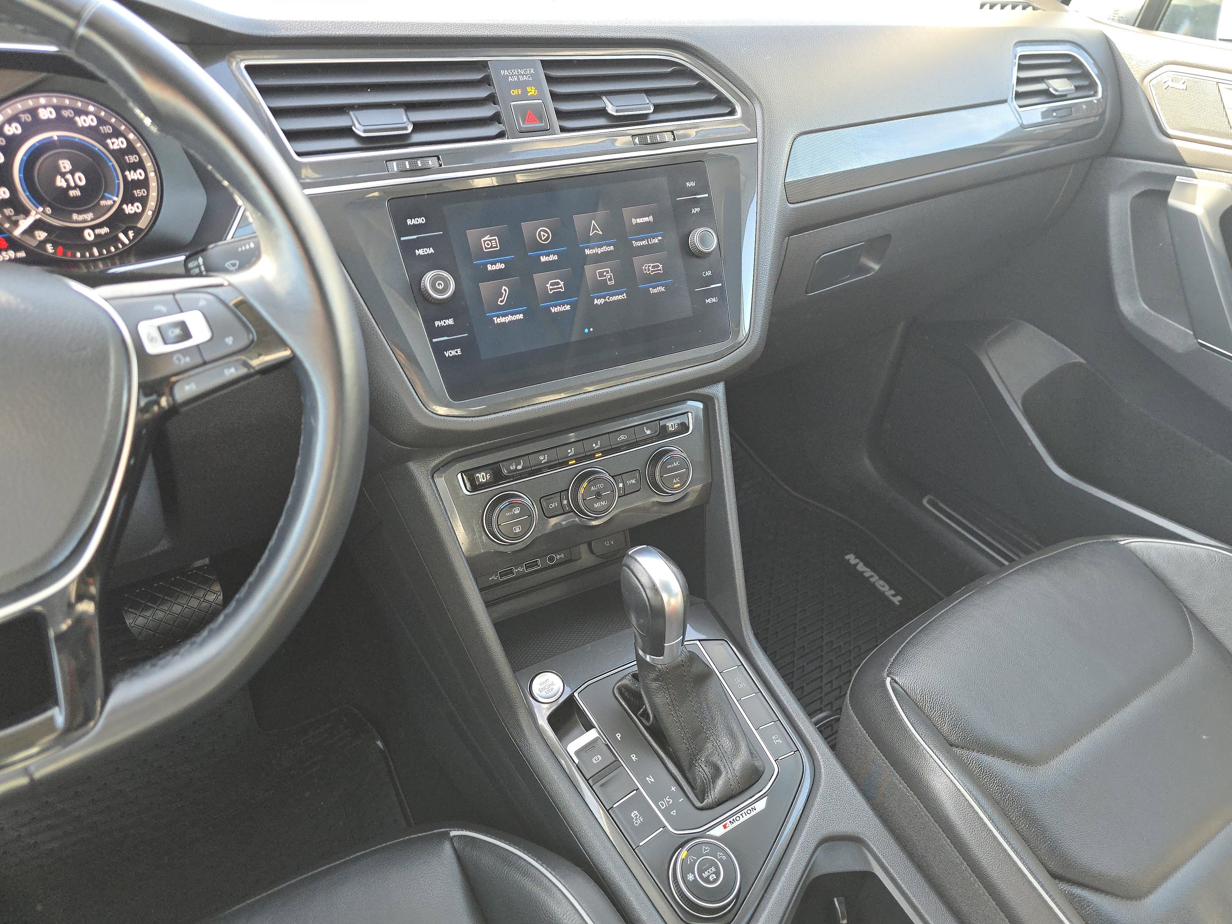 Used 2018 Volkswagen Tiguan SEL Premium w/ 3rd Row Seat Package AWD/4WD image 24