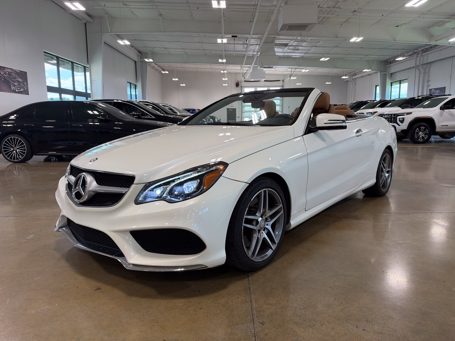 Used 2016 Mercedes-Benz E 550 Cabriolet image 3