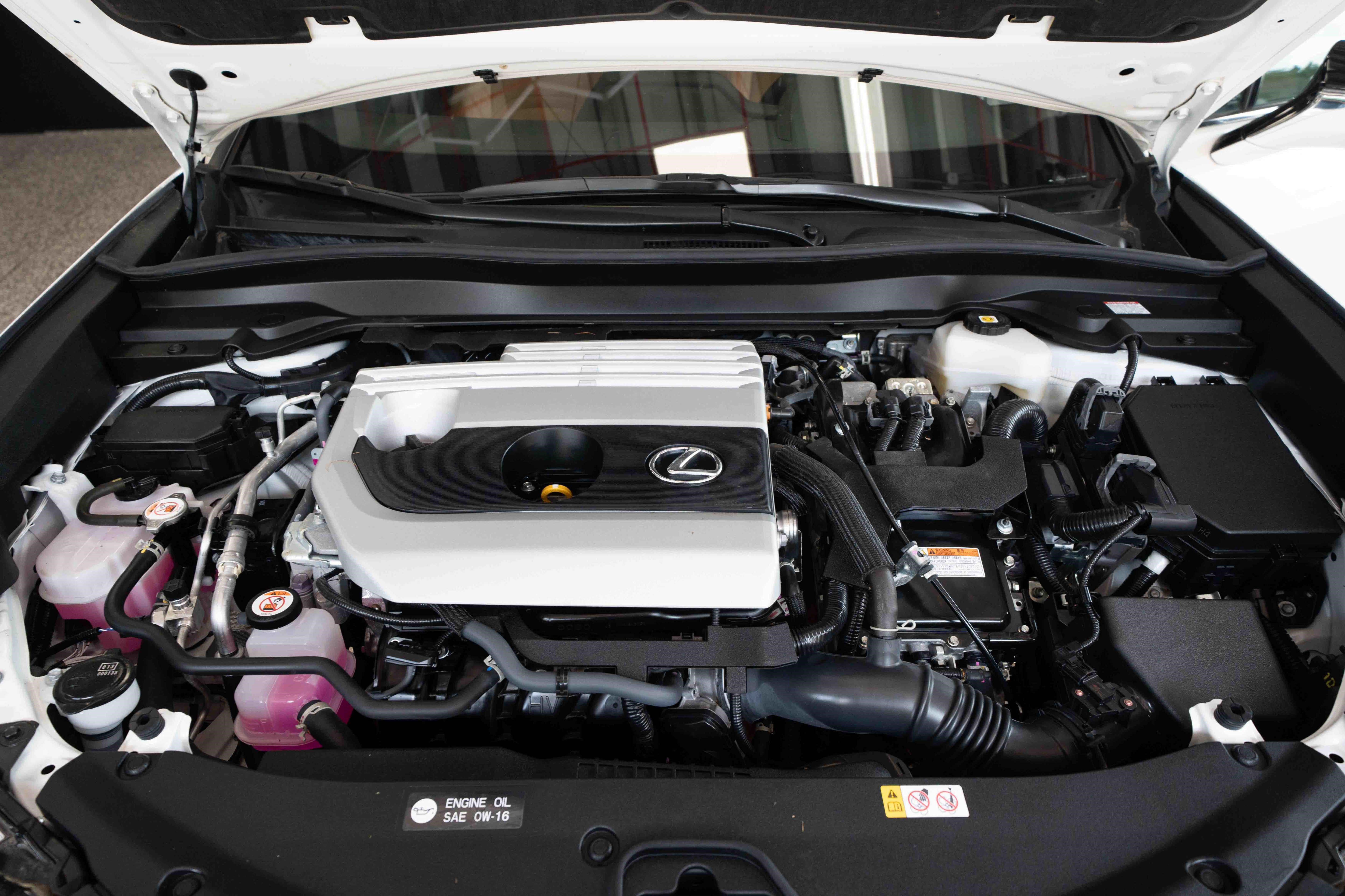 Used 2024 Lexus UX 250h AWD w/ Premium Package image 32