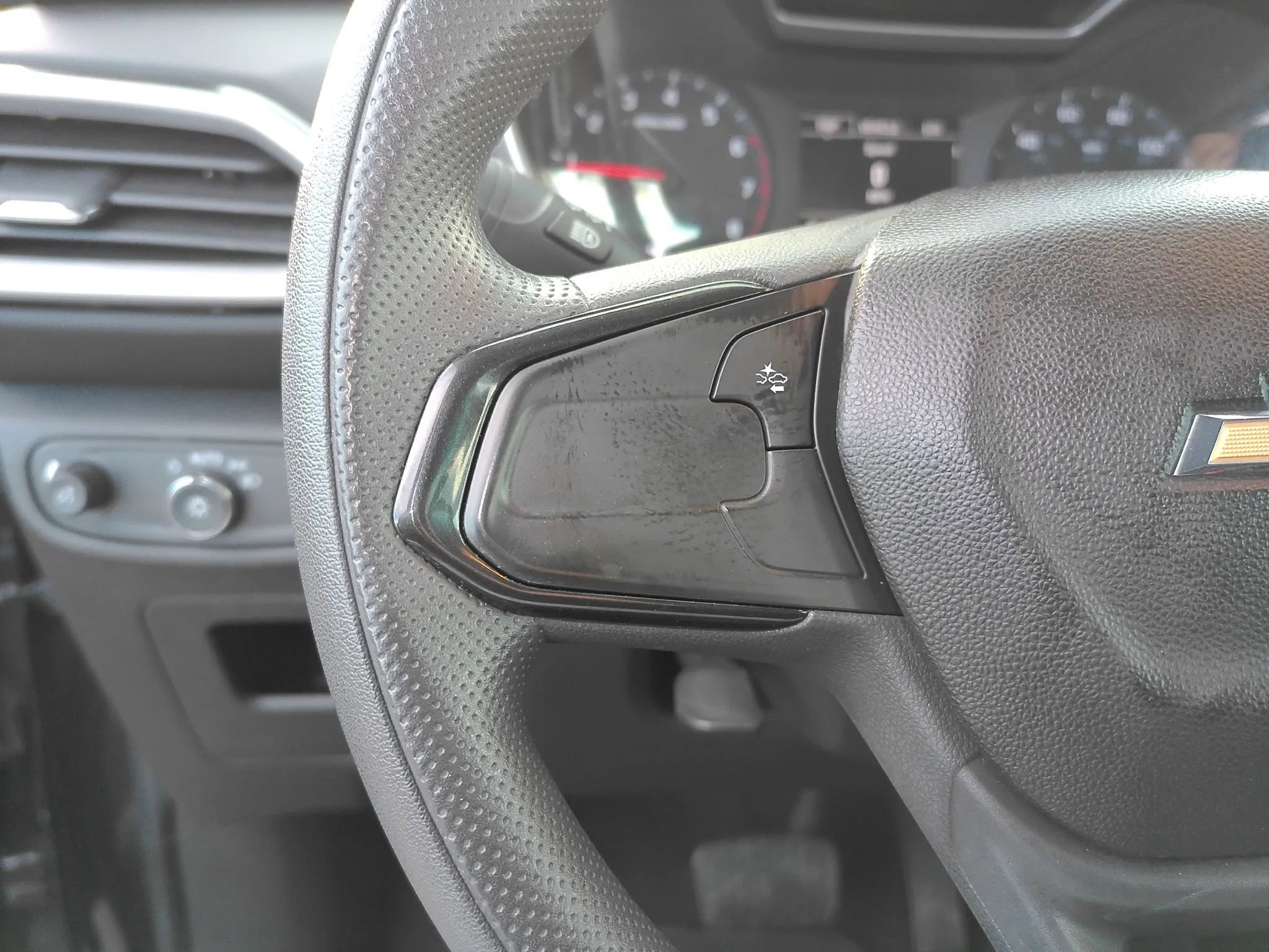 Used 2021 Chevrolet TrailBlazer LS image 12