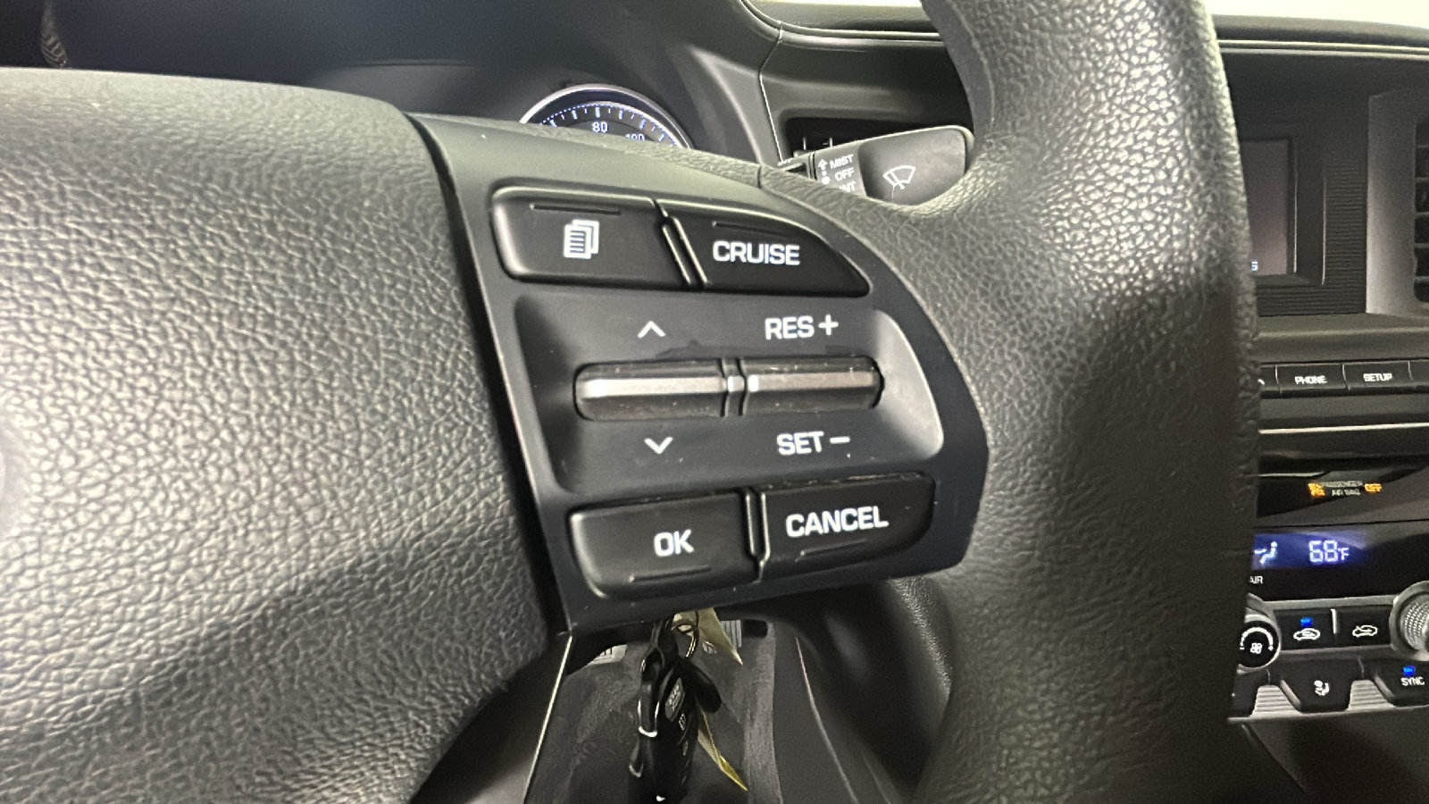 Used 2020 Hyundai Elantra SE w/ Cargo Package (C1) FWD image 21