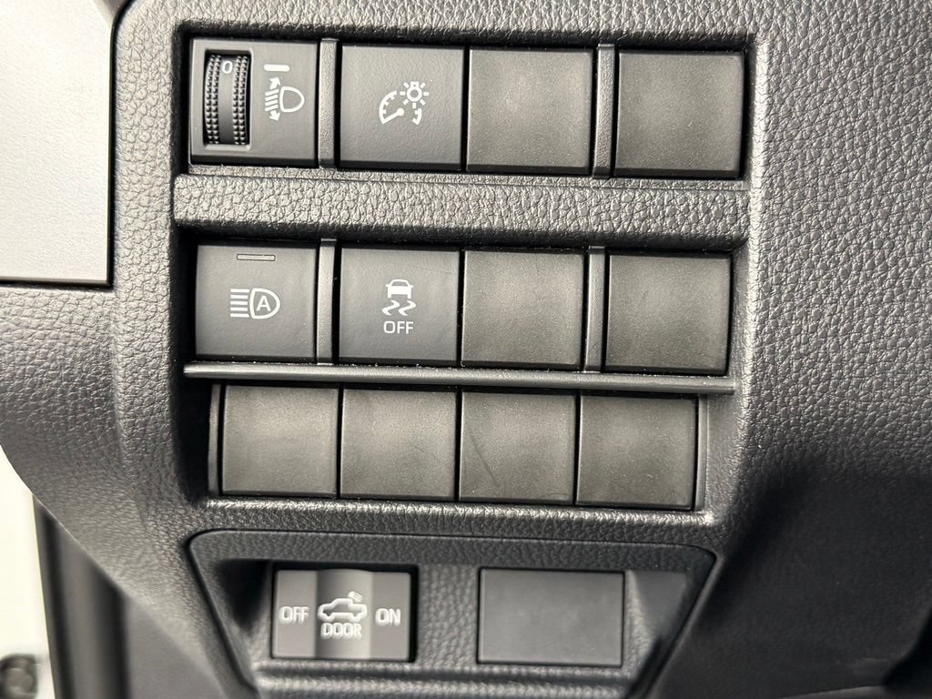 Certified 2026 Toyota Tacoma SR5 AWD/4WD image 28