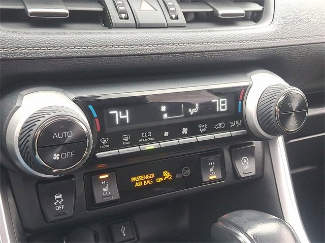 Used 2020 Toyota RAV4 XLE Premium image 16