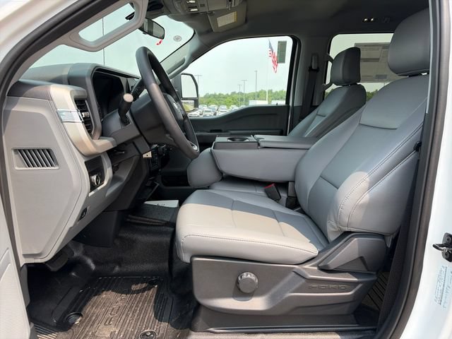 New 2026 Ford F350 XL w/ XL Chrome Package AWD/4WD image 13