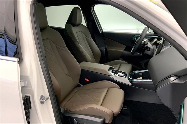 Used 2025 BMW X3 xDrive30i w/ Premium Package image 7