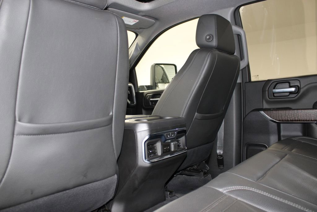 Used 2023 GMC Sierra 3500 Denali w/ Denali Ultimate Package image 31