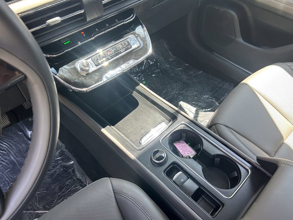 New 2025 Lincoln Corsair Grand Touring AWD/4WD image 25