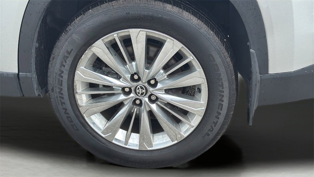 Used 2024 Toyota Grand Highlander XLE image 24