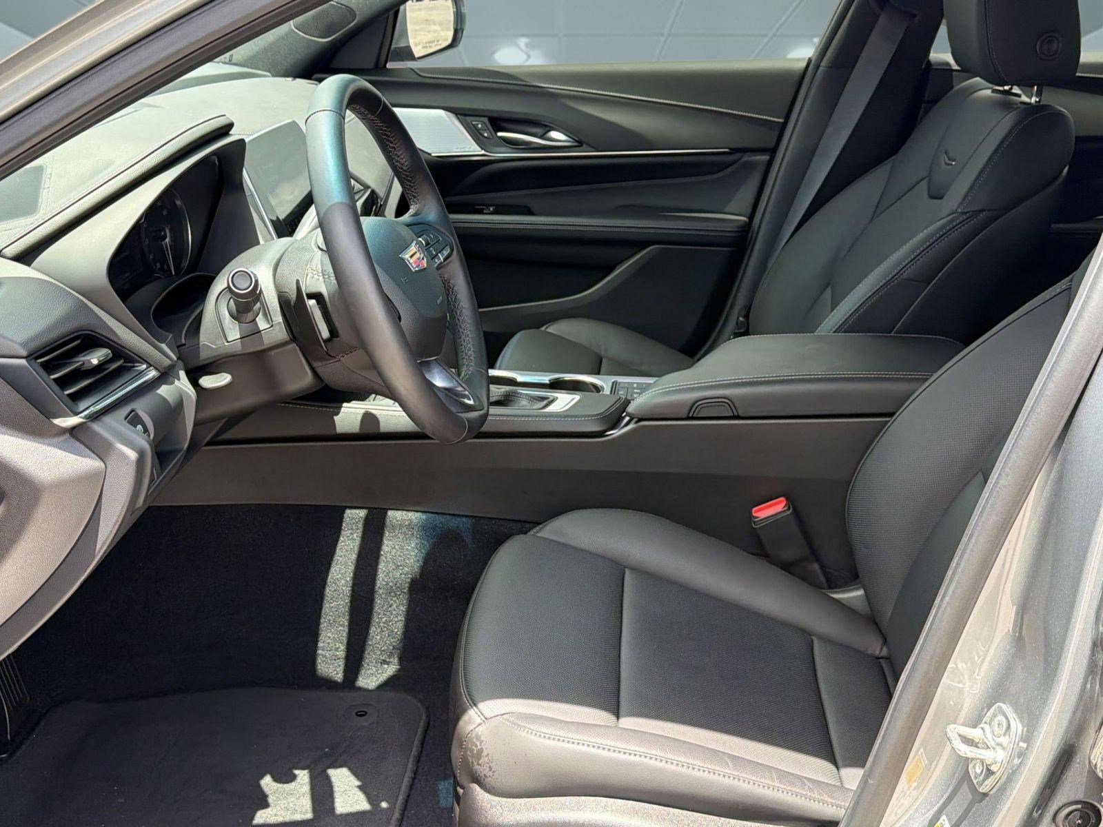 Certified 2025 Cadillac CT4 Premium Luxury RWD image 5