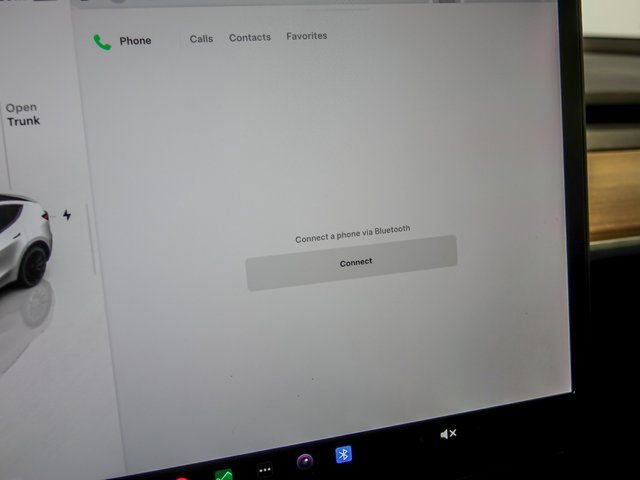 Used 2023 Tesla Model Y Long Range image 22