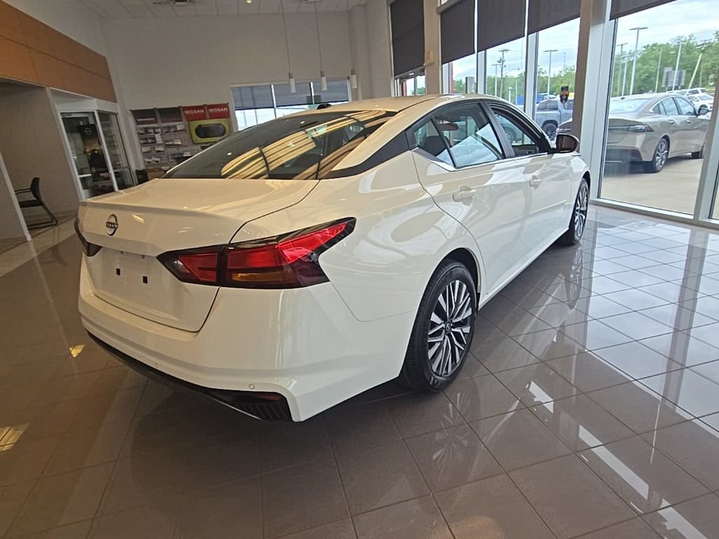 New 2026 Nissan Altima 2.5 SV FWD image 6