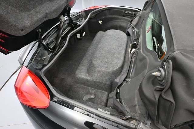 Used 2008 Pontiac Solstice GXP w/ Premium Package RWD image 36