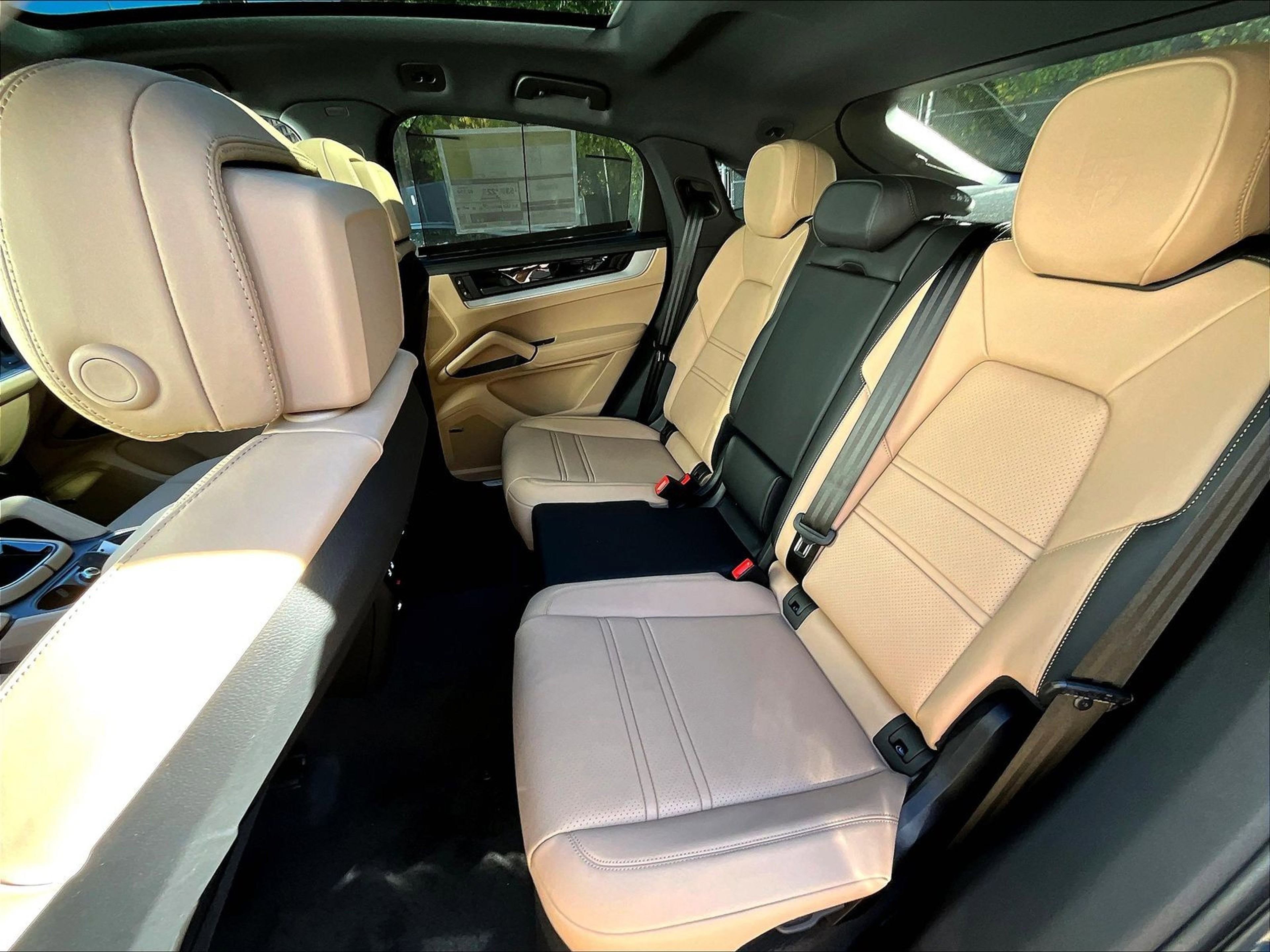 New 2026 Porsche Cayenne E-Hybrid image 20