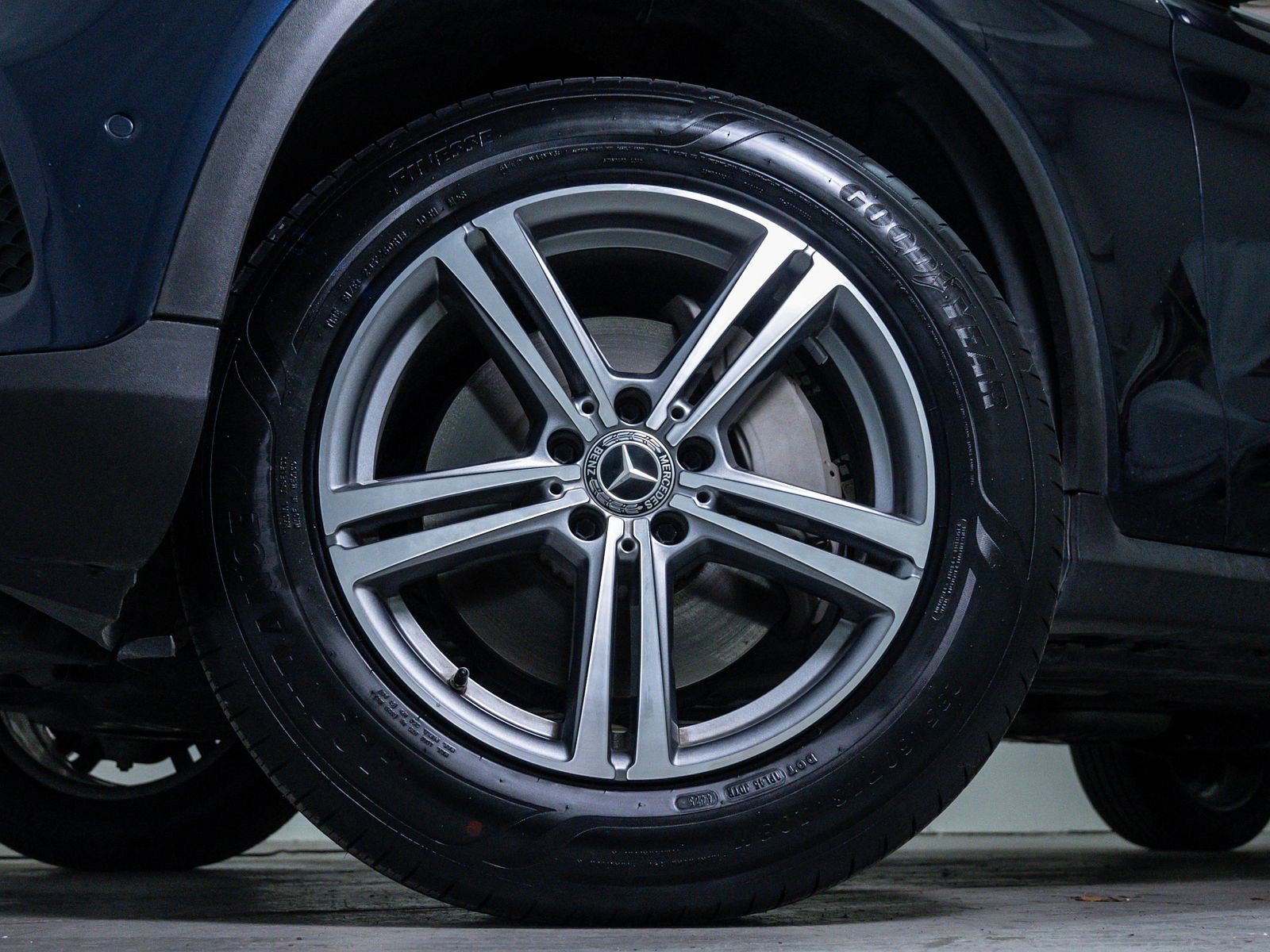 Used 2022 Mercedes-Benz GLC 300 4MATIC image 6