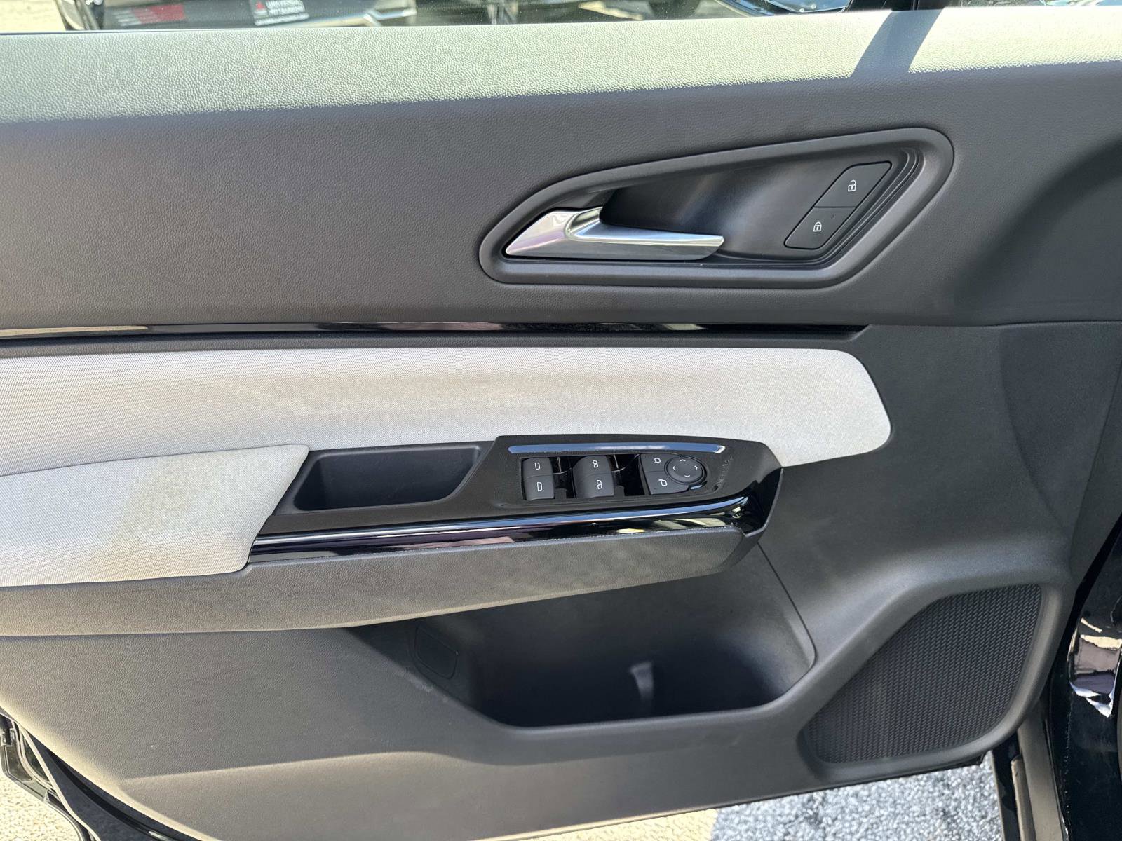 Used 2025 Honda Prologue EX image 15