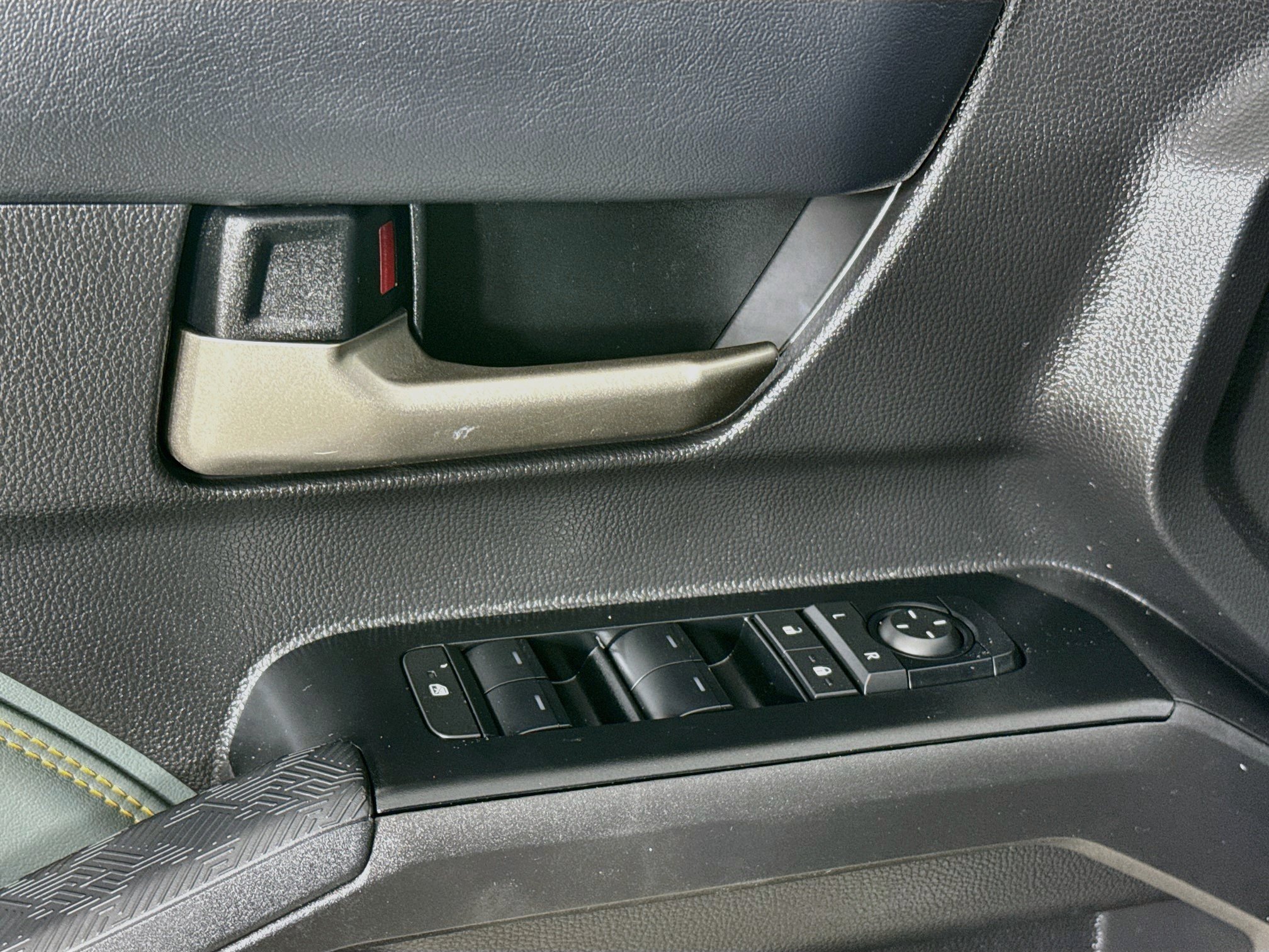 Certified 2025 Toyota Tacoma 4x4 Double Cab Hybrid image 19