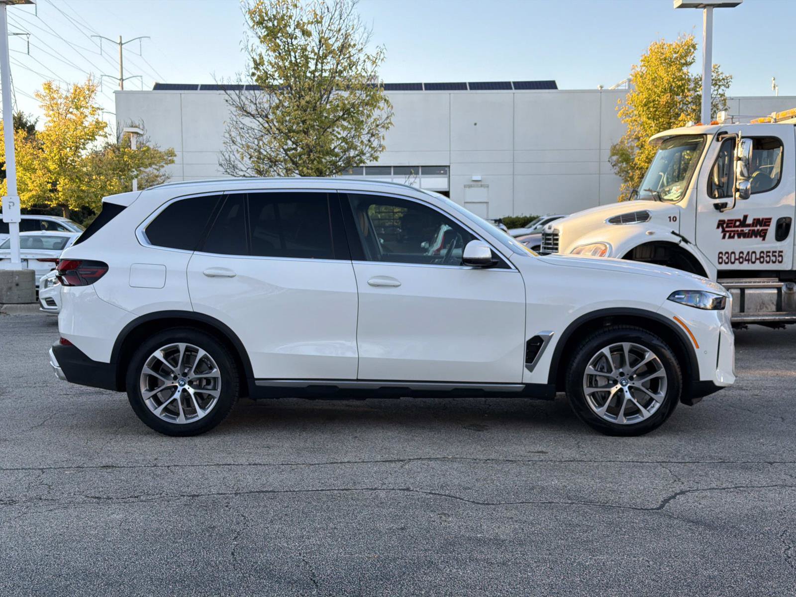 Certified 2024 BMW X5 xDrive50e w/ Premium Package AWD/4WD image 4